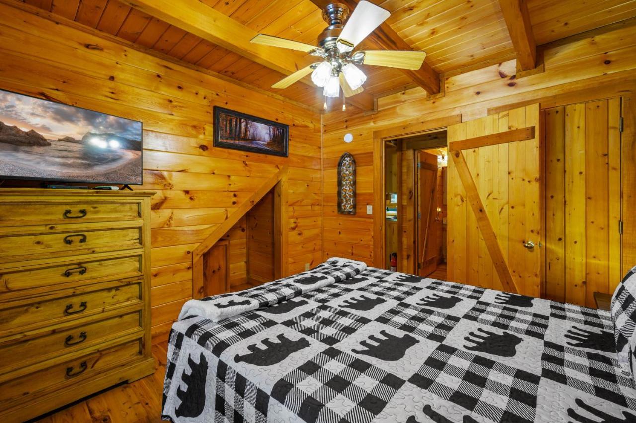 Gypsy Road - Privacy! Log Cabin With Hot Tub, Wifi, Directv And Arcade سيفيرفيل المظهر الخارجي الصورة