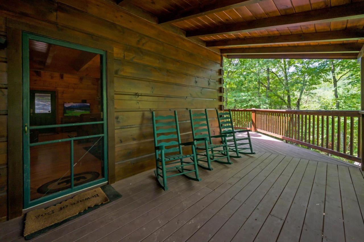 Gypsy Road - Privacy! Log Cabin With Hot Tub, Wifi, Directv And Arcade سيفيرفيل المظهر الخارجي الصورة