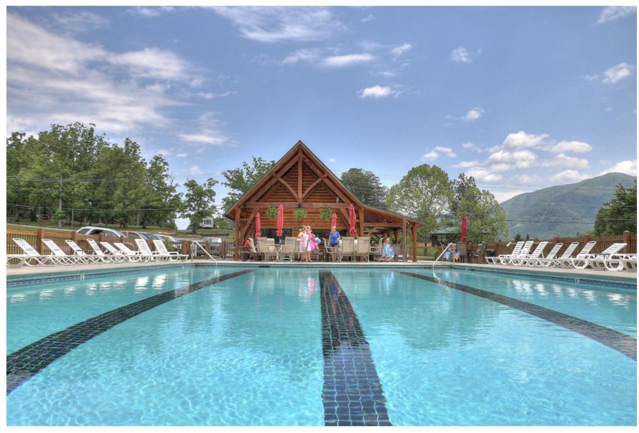 Gypsy Road - Privacy! Log Cabin With Hot Tub, Wifi, Directv And Arcade سيفيرفيل المظهر الخارجي الصورة